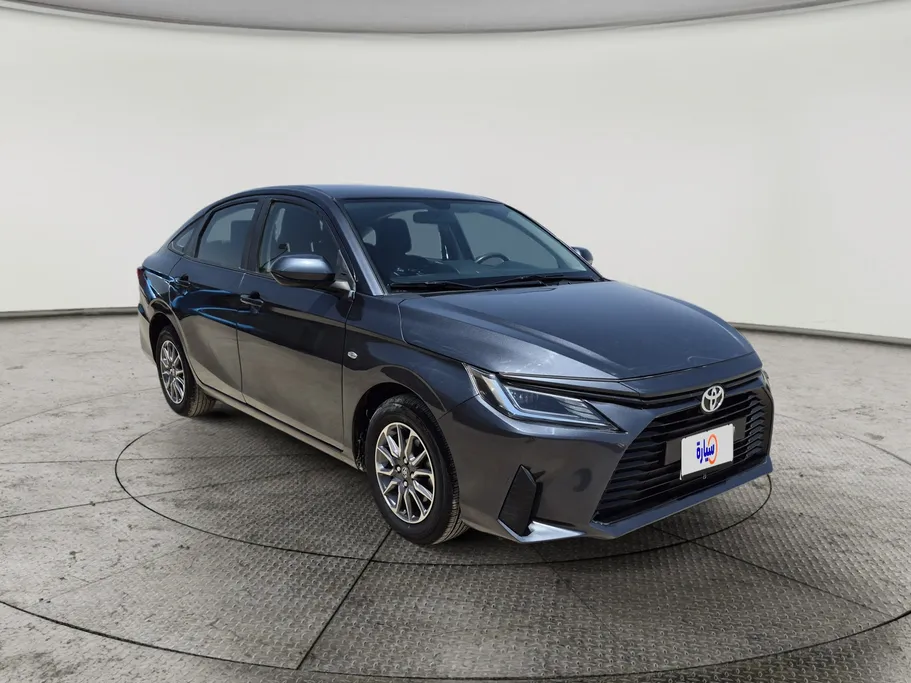 2023 Toyota Yaris  Y 