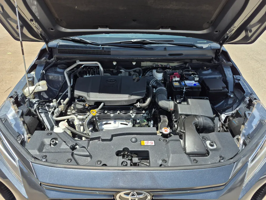 2023 Toyota Yaris  Y 