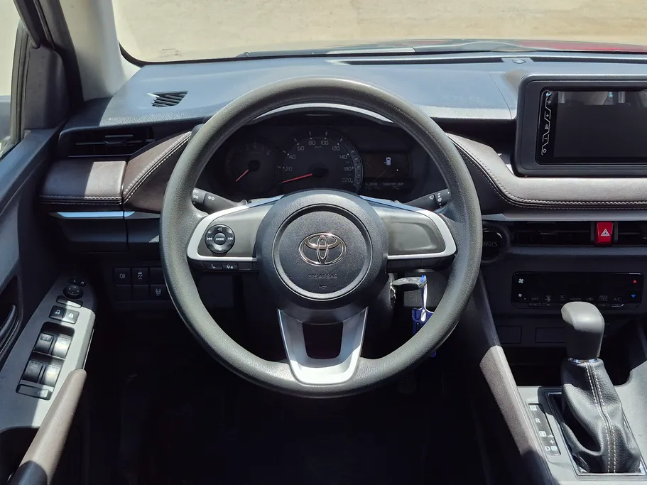 2023 Toyota Yaris  Y 