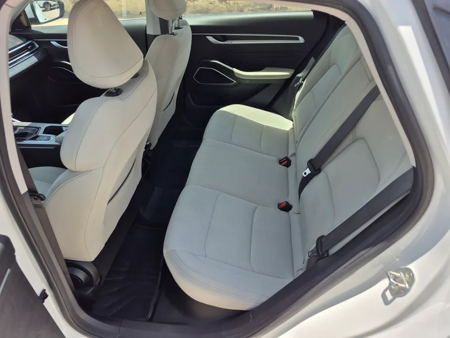 جيلي امجراند GS 2023 