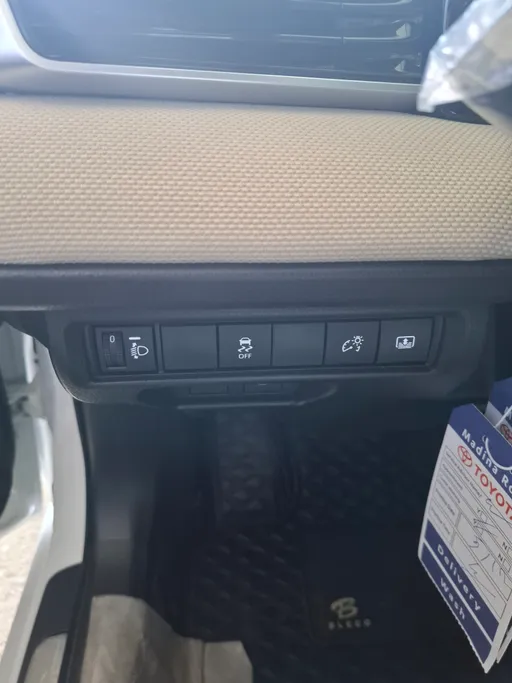 2026 Toyota Camry  LE HEV 
