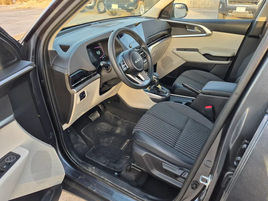 كيا كارينز LX S1 2025 