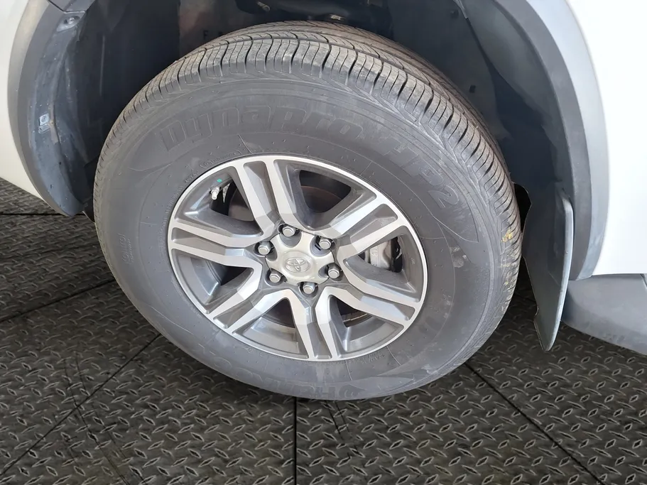 2023 Toyota Fortuner VX 