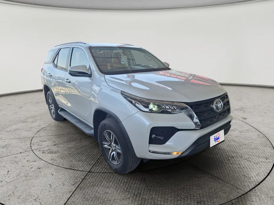 2023 Toyota Fortuner VX 