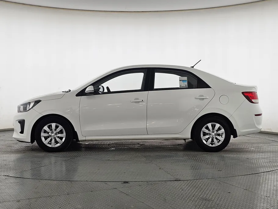 2022 Kia Pegas LX 