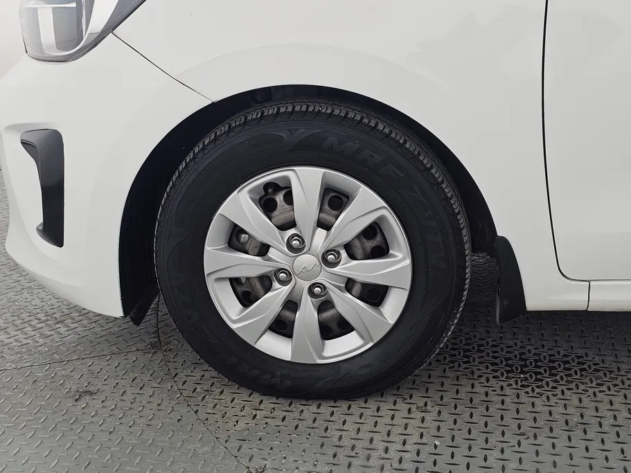 2022 Kia Pegas LX 