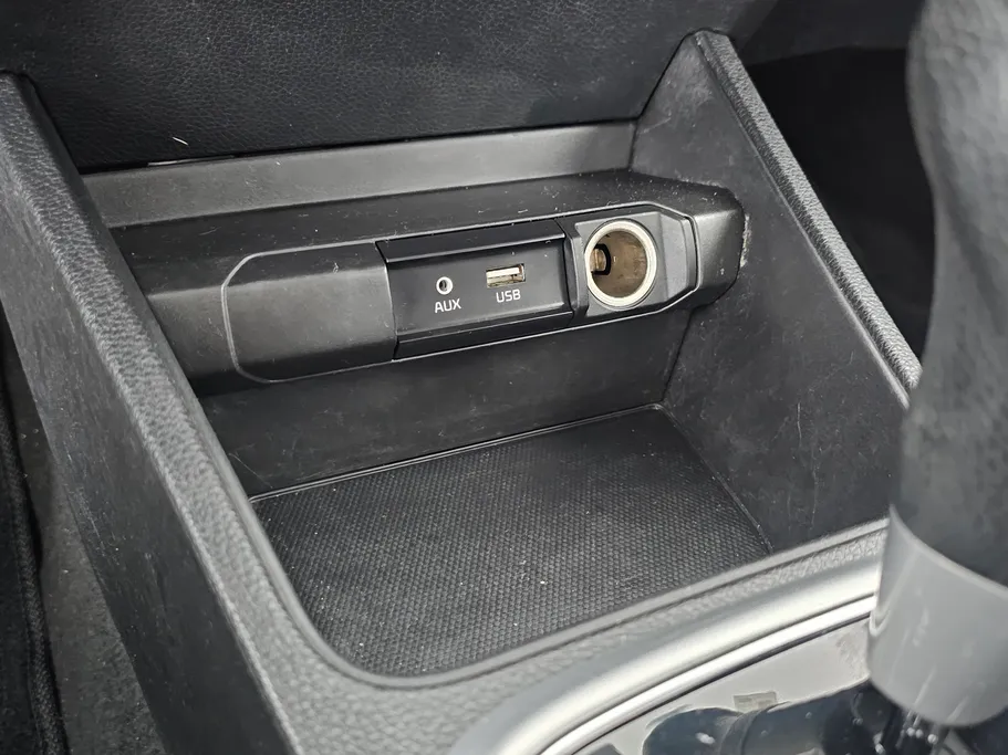 2022 Kia Pegas LX 