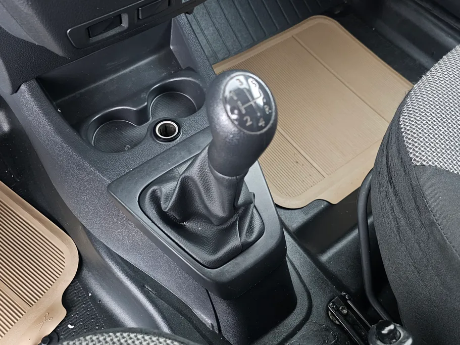 2021 Renault Docker Van بضاعة 