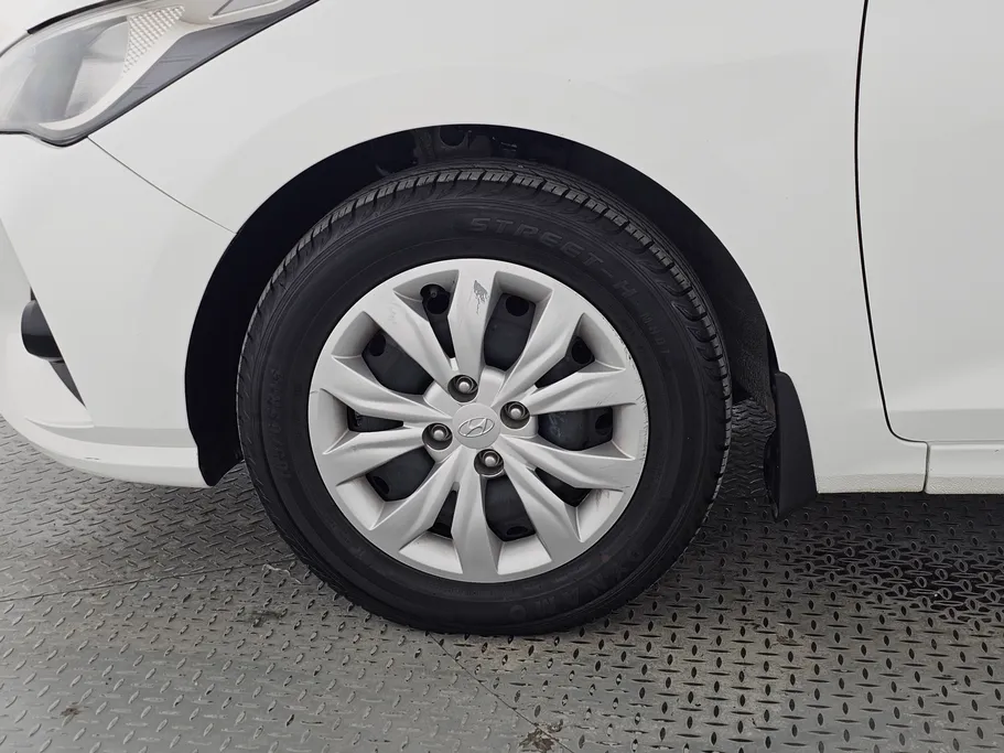 2023 Hyundai Accent Smart 