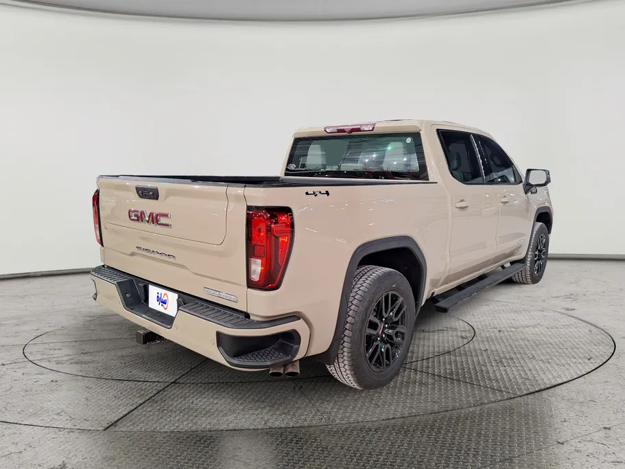 2022 GMC Sierra Elevation 