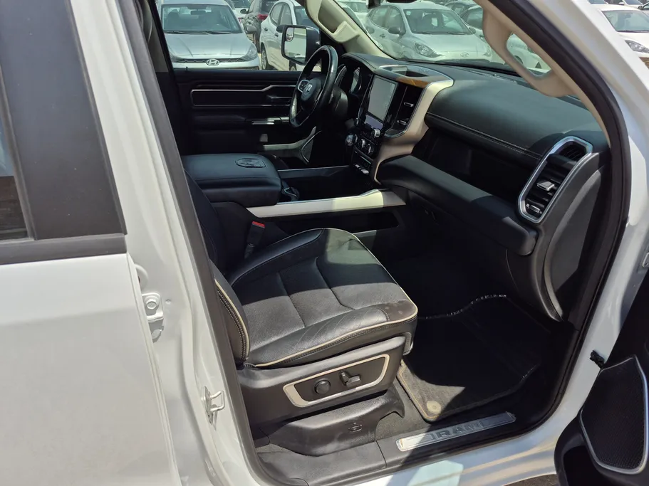 2022 Dodge Ram LARAMIE 