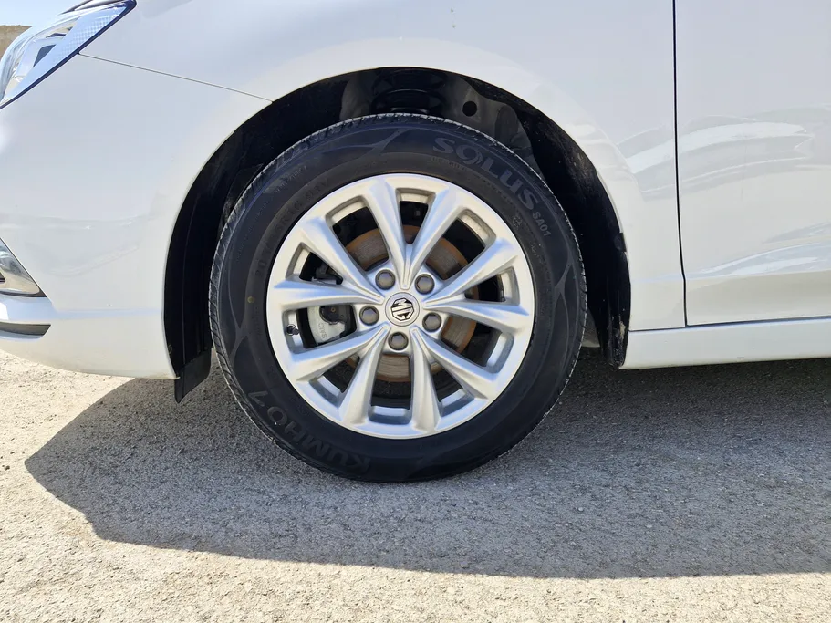 2024 MG 5 STD 