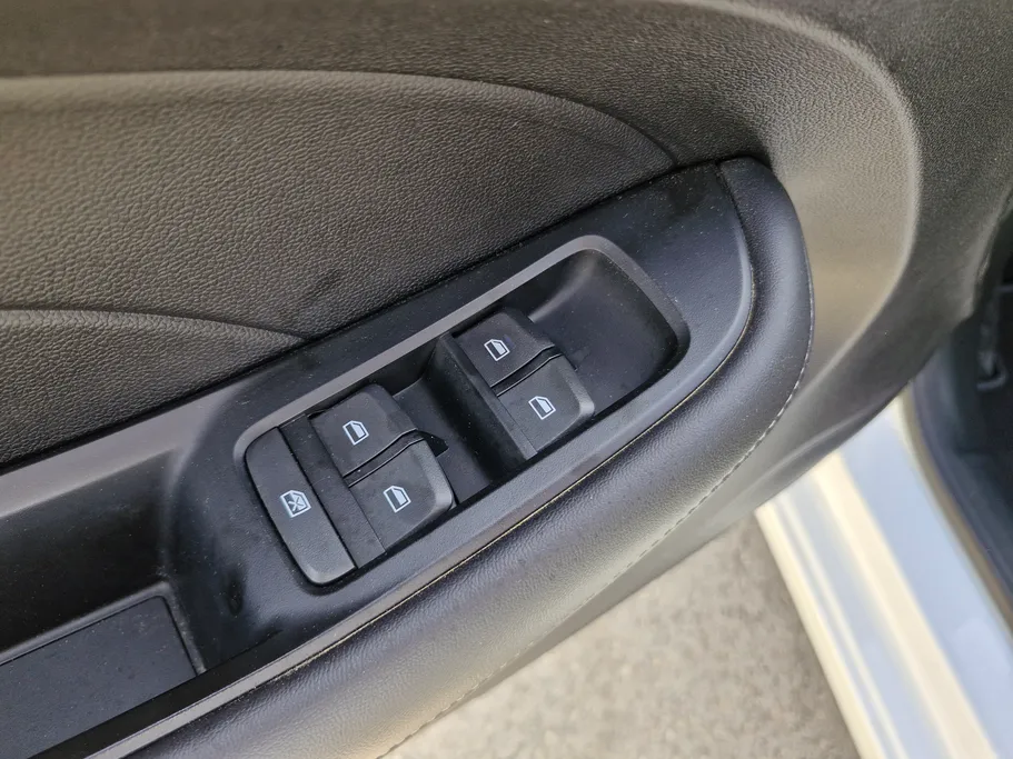 2024 MG 5 STD 