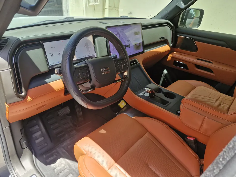روكس 01 7 Seats 2025 