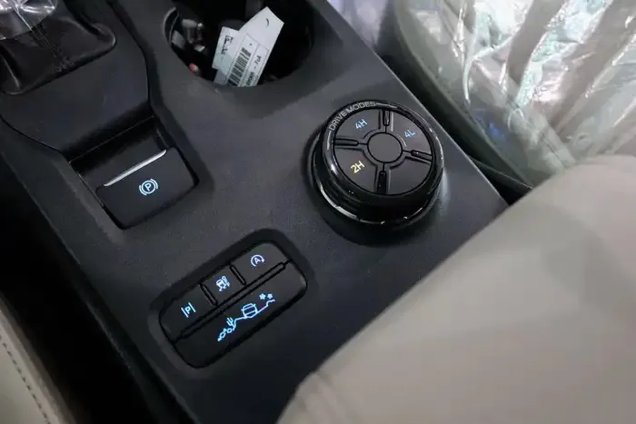 2025 Ford Everest XLT 