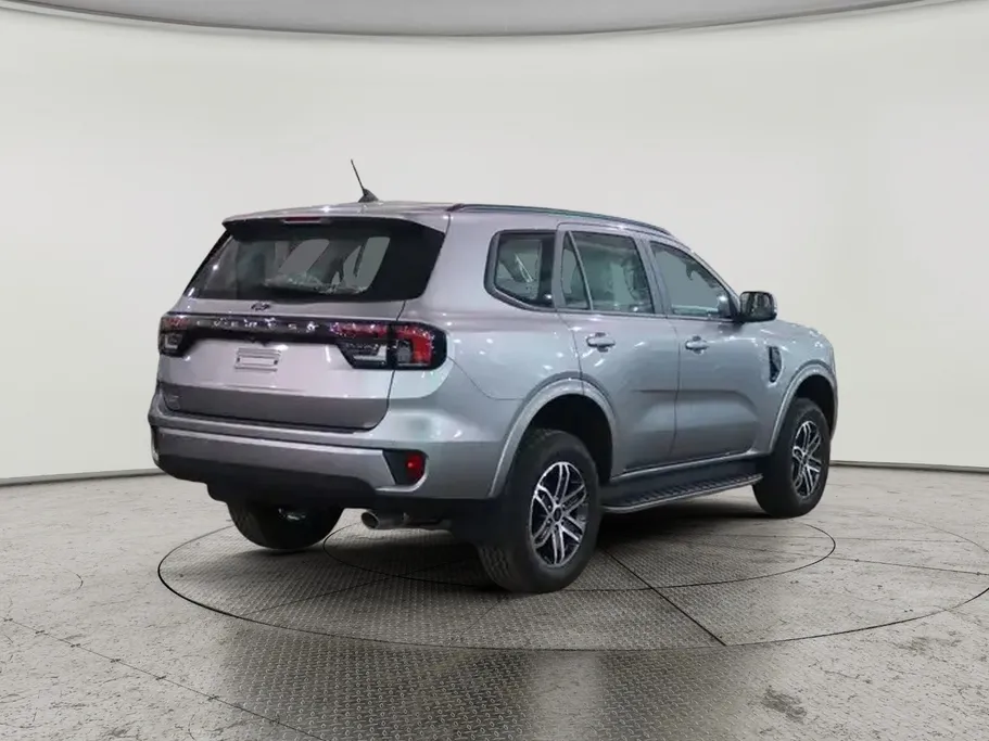 2025 Ford Everest XLT 