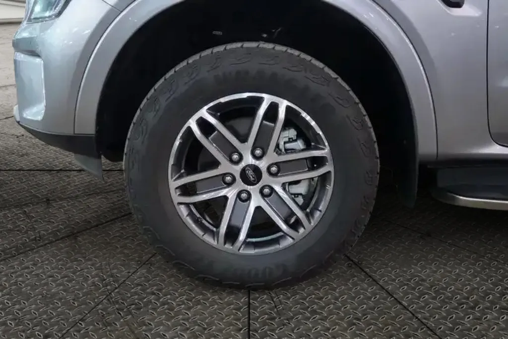 2025 Ford Everest XLT 
