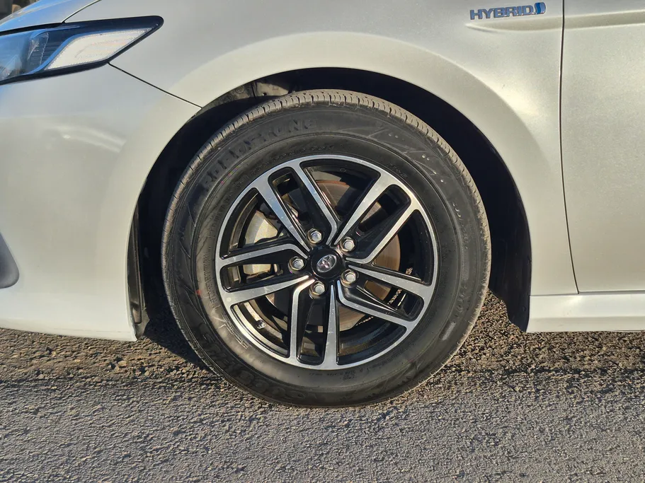 2023 Toyota Camry  LE HEV 