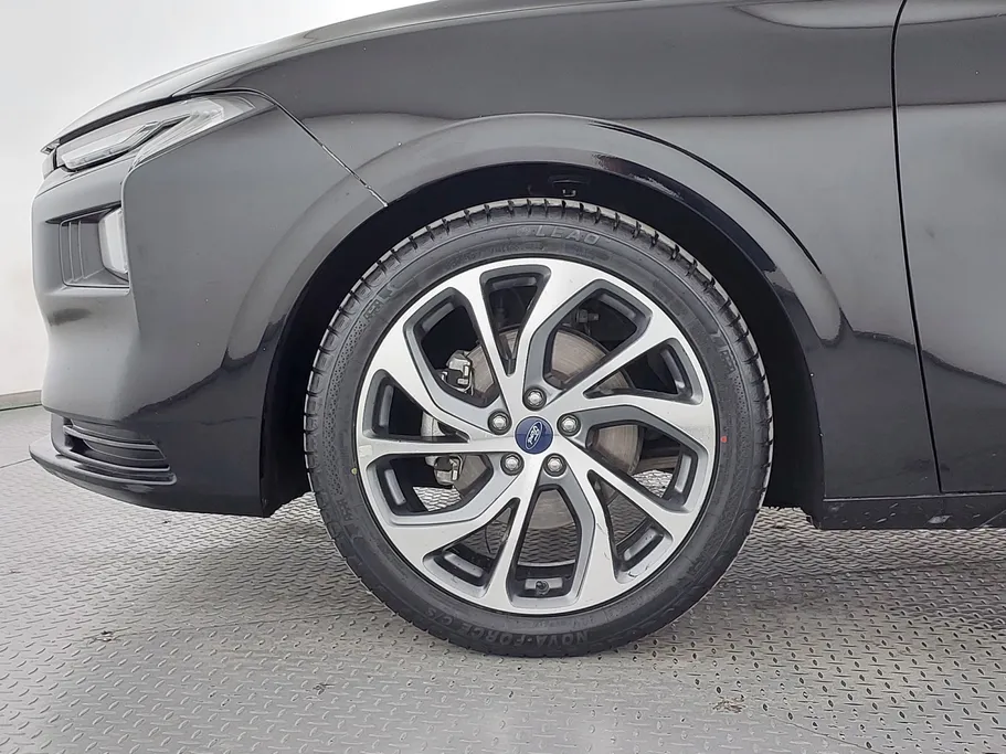 2024 Ford Taurus Titanium 