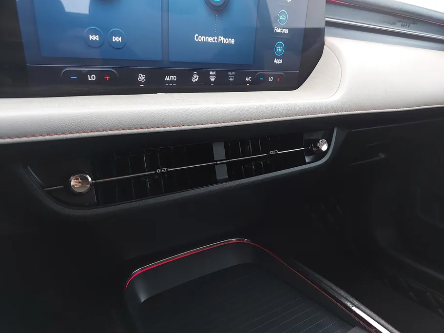 2024 Ford Taurus Titanium 