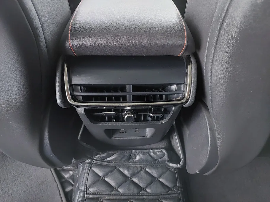 2024 Ford Taurus Titanium 