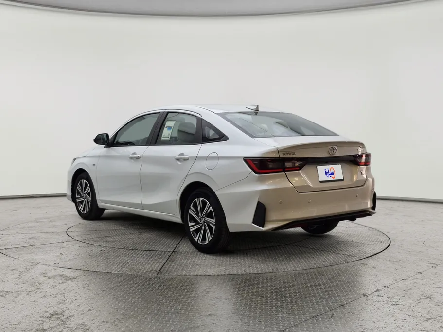 2023 Toyota Yaris  Y Plus 