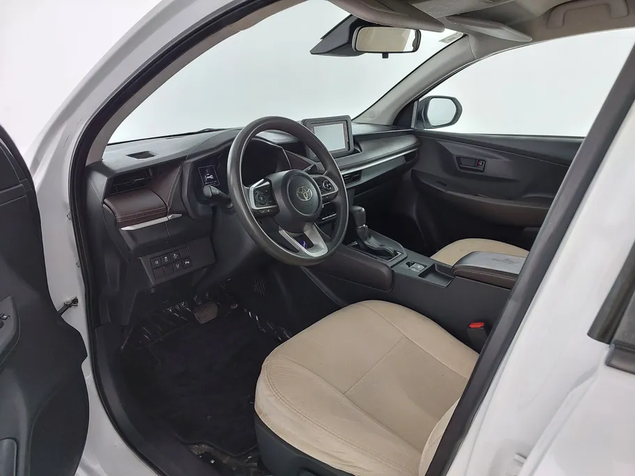2023 Toyota Yaris  Y Plus 