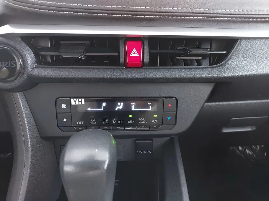 2023 Toyota Yaris  Y Plus 