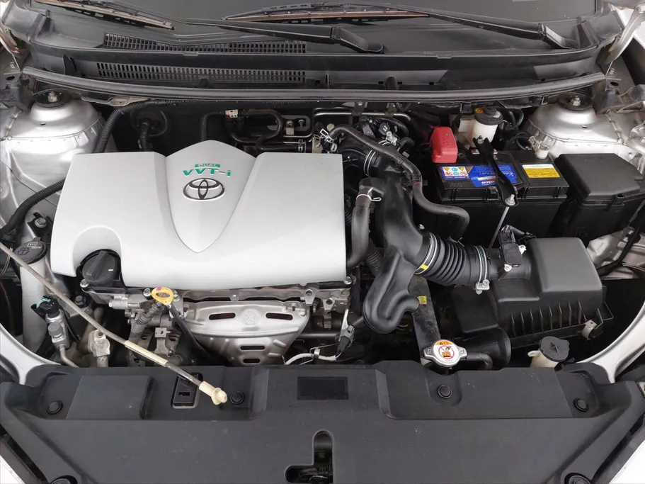 2022 Toyota Yaris  Y 