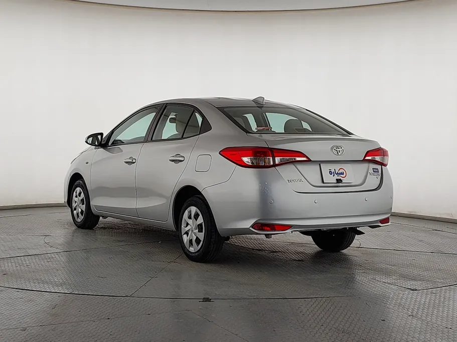 2022 Toyota Yaris  Y 