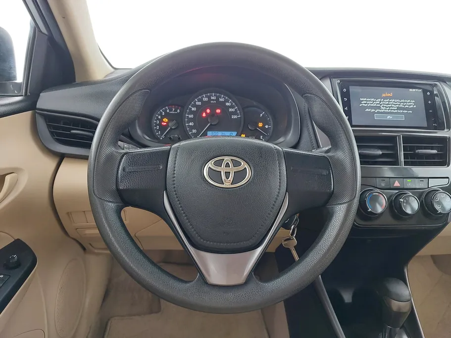 2022 Toyota Yaris  Y 