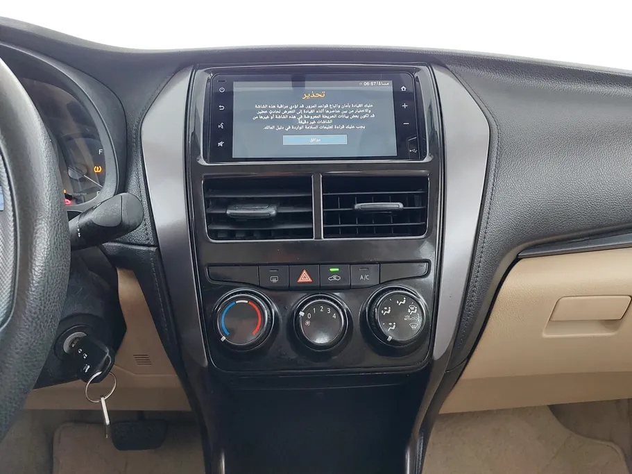 2022 Toyota Yaris  Y 