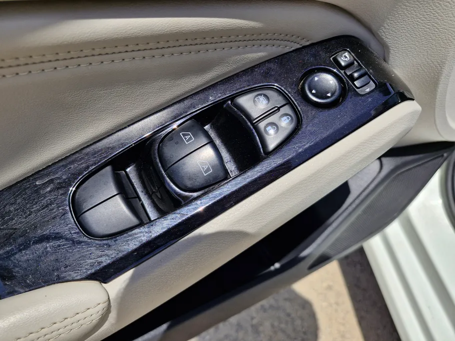 2023 Nissan Altima SL 