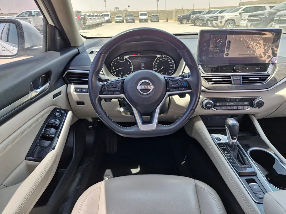 2023 Nissan Altima SL 