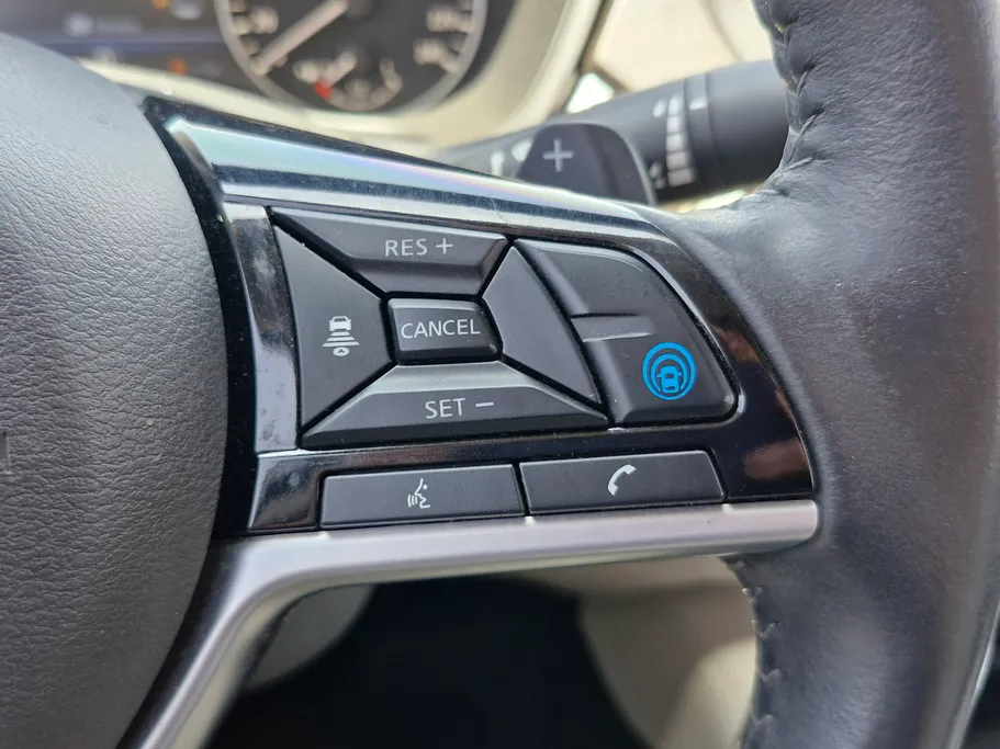2023 Nissan Altima SL 