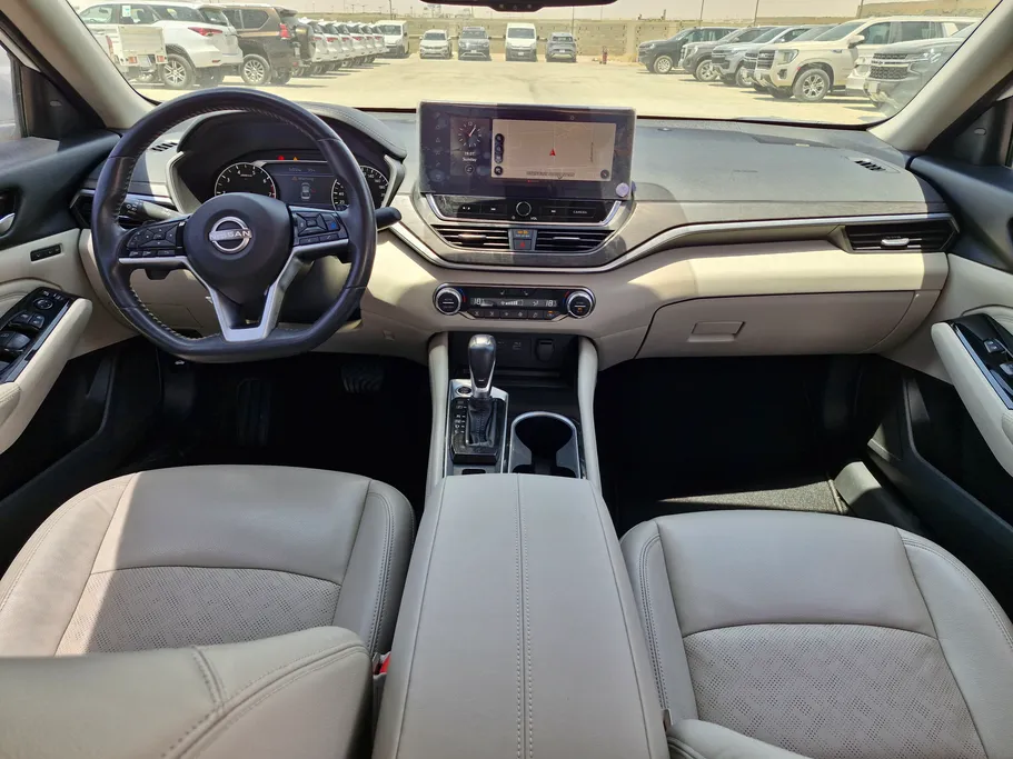 2023 Nissan Altima SL 
