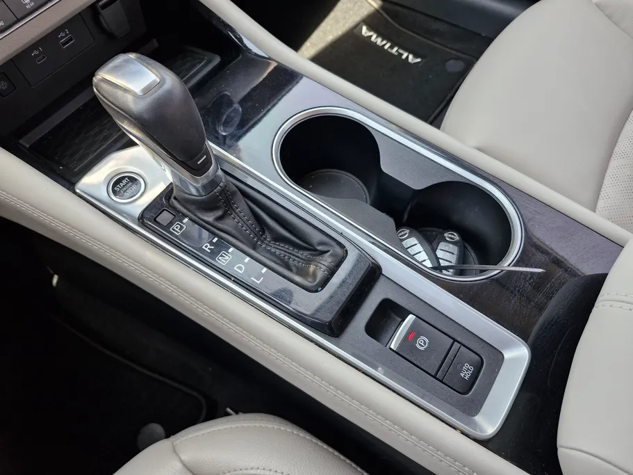 2023 Nissan Altima SL 