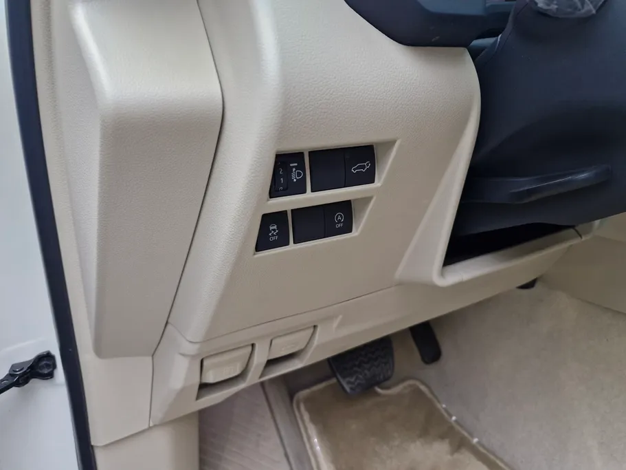 2024 Toyota Land Cruiser GXR3 