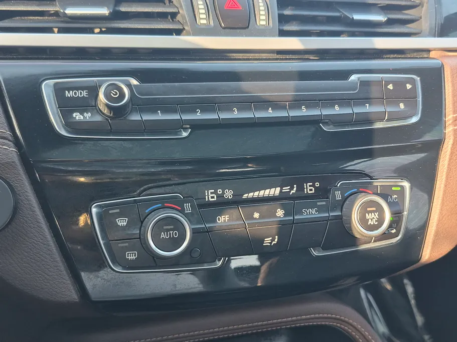 2020 BMW X Series 1 S Drive 20 i  