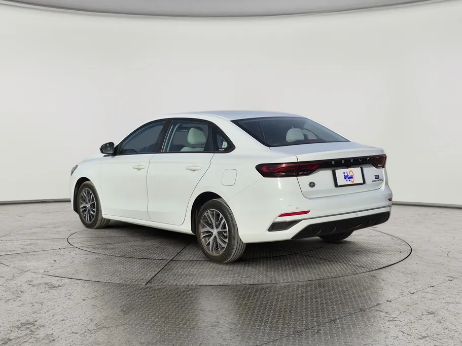 جيلي امجراند GS 2024 