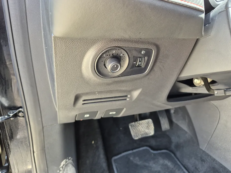 2024 MG ZS STD 
