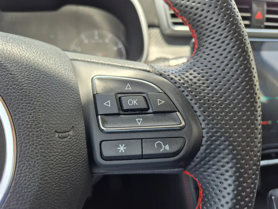 2024 MG ZS STD 