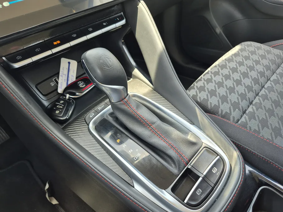 2024 MG ZS STD 