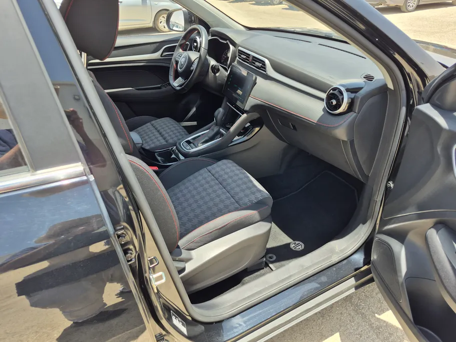 2024 MG ZS STD 