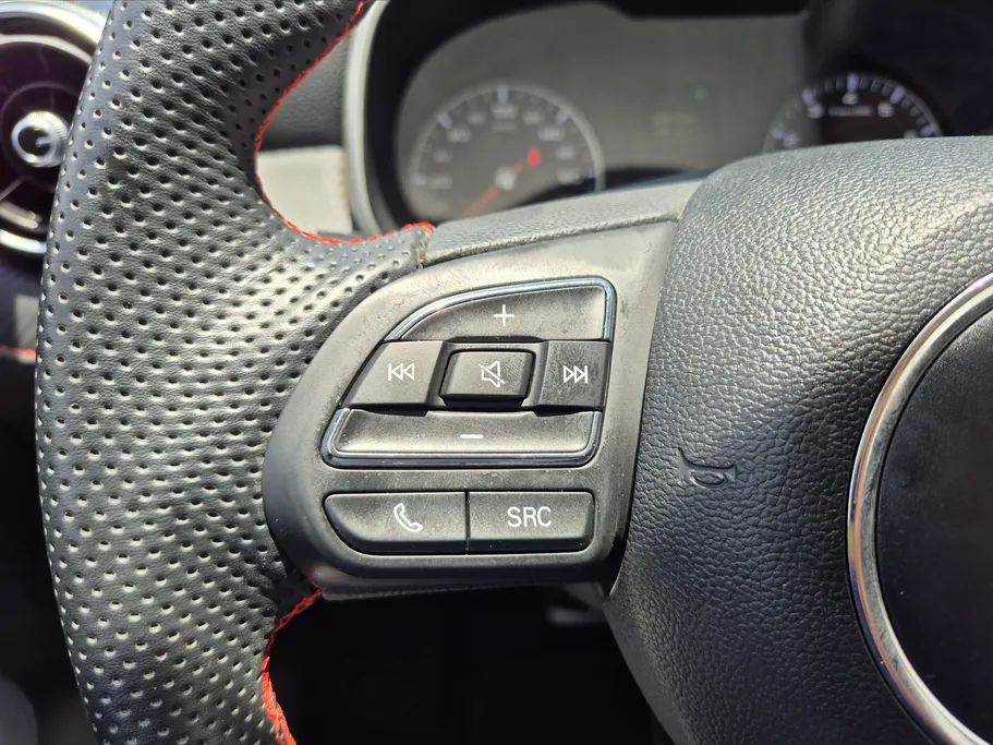 2024 MG ZS STD 
