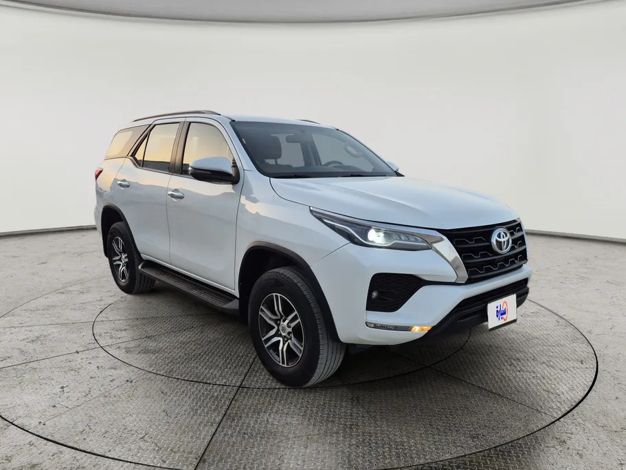2024 Toyota Fortuner VX 
