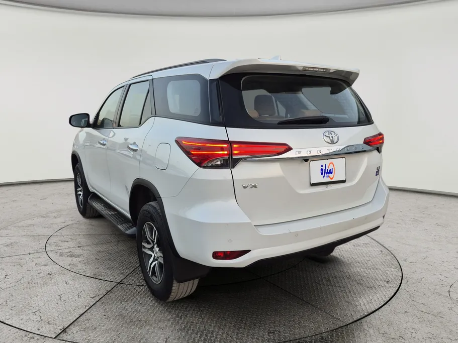 2024 Toyota Fortuner VX 