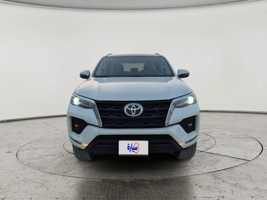 2024 Toyota Fortuner VX 