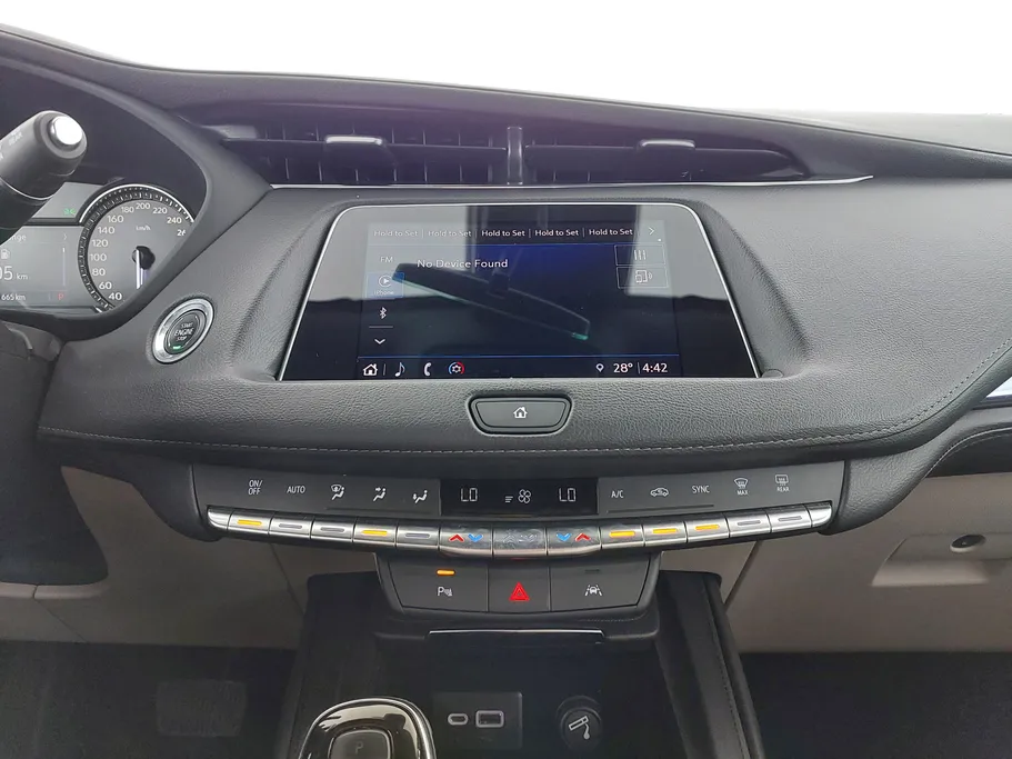 2023 Cadillac XT4  