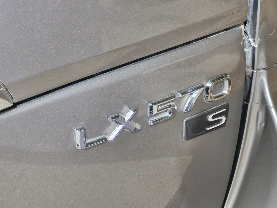 لكزس LX 570 S 2019 